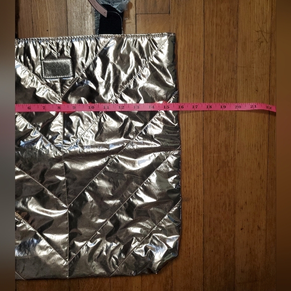 Victoria's Secret Rose Gold Quilted Metallic Tote - Picture 5 of 9